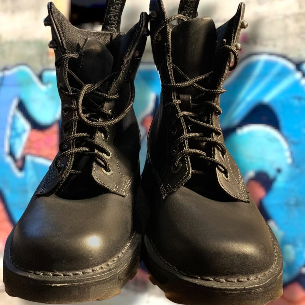 RARE Men's Size 10 DR. MARTENS Paved Collection Niel Black Leather Ankle Boots